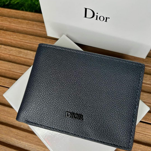 "Dior Black Luxury: Cartera de Elegancia Refinada" - Deus Ecom