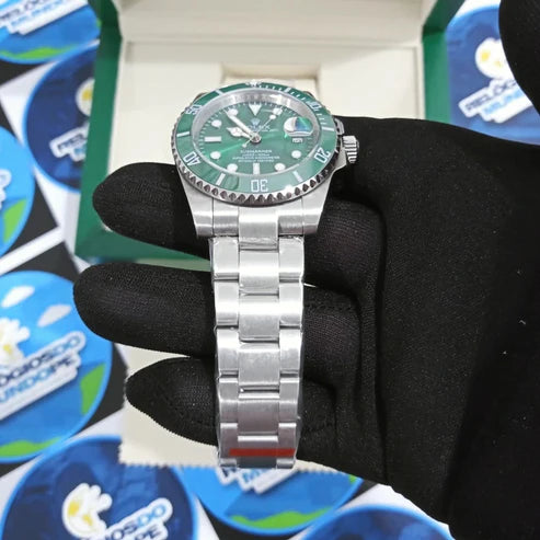 "Rolex Submariner Replica: Elegancia y Resistencia al Alcance de Todos" - Deus Ecom